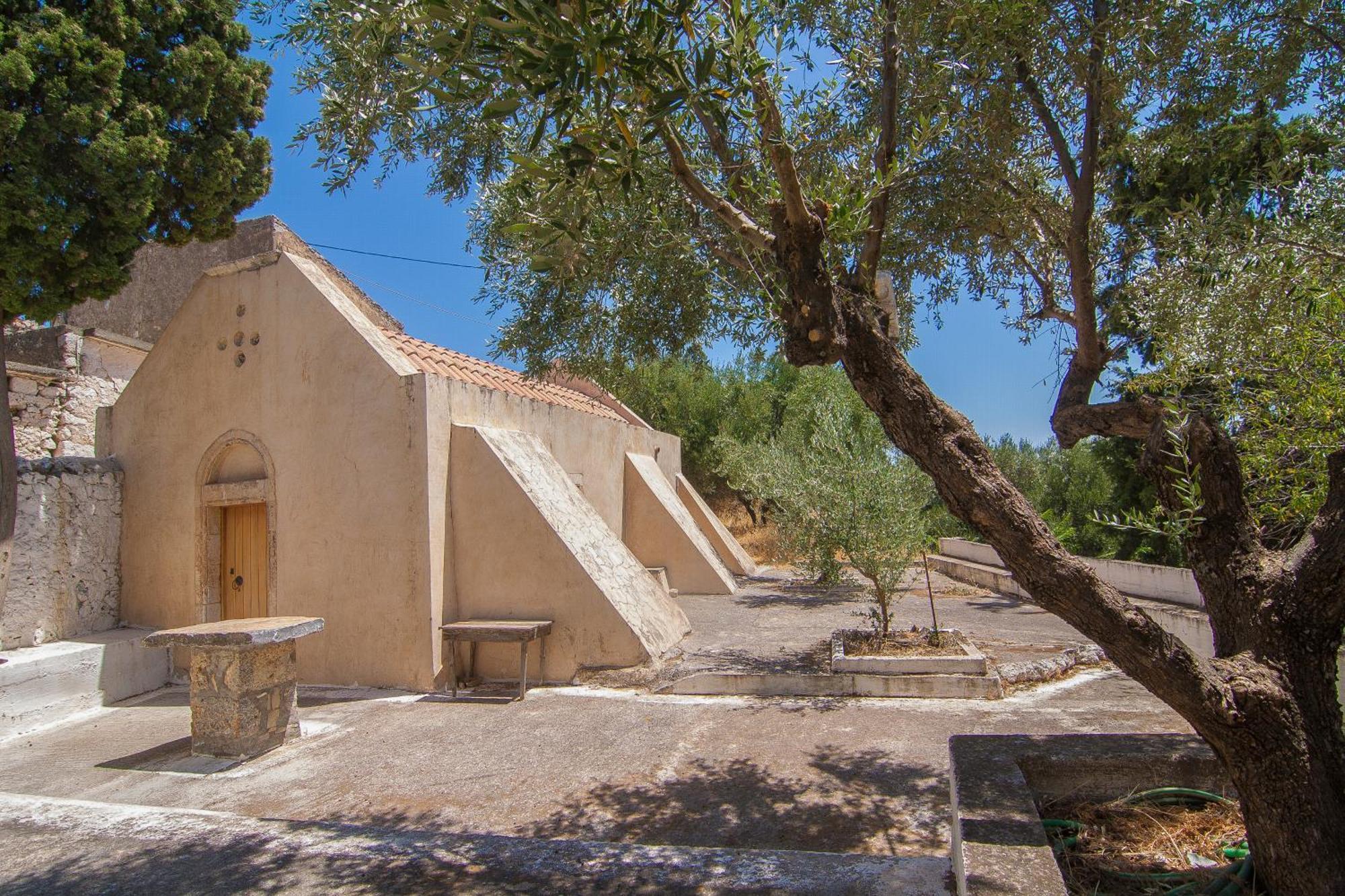 Villa Dio Petres Kroustas 外观 照片
