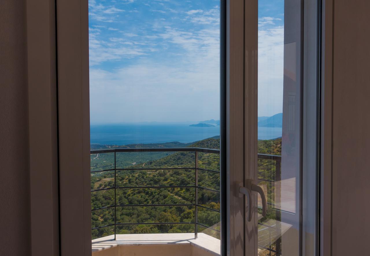 Villa Dio Petres Kroustas 外观 照片