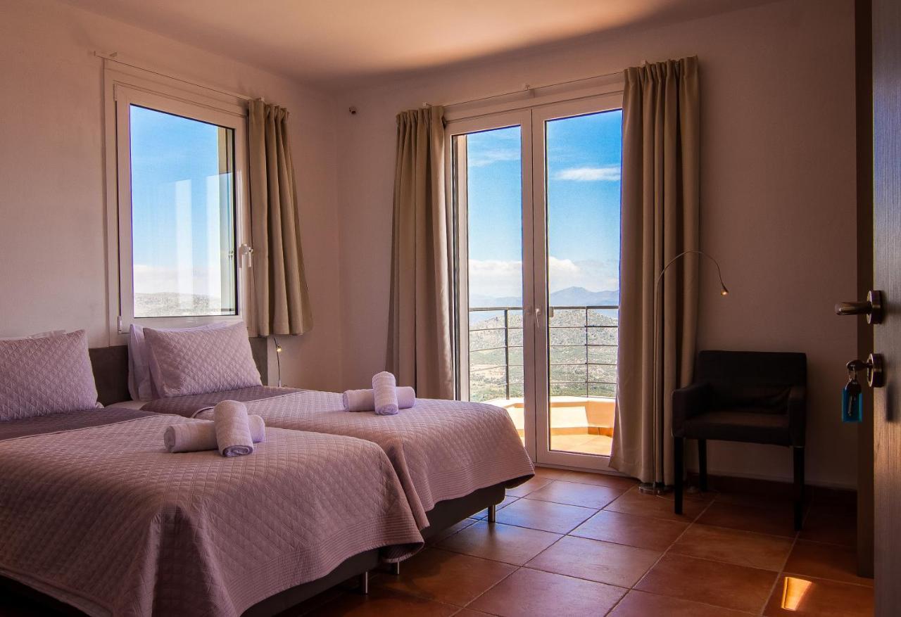 Villa Dio Petres Kroustas 外观 照片