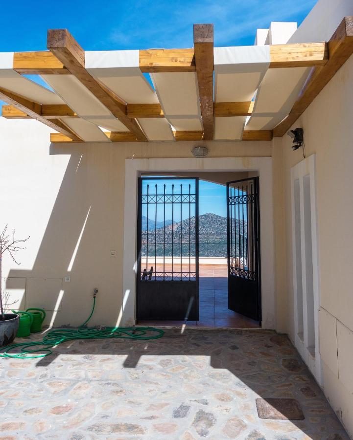Villa Dio Petres Kroustas 外观 照片