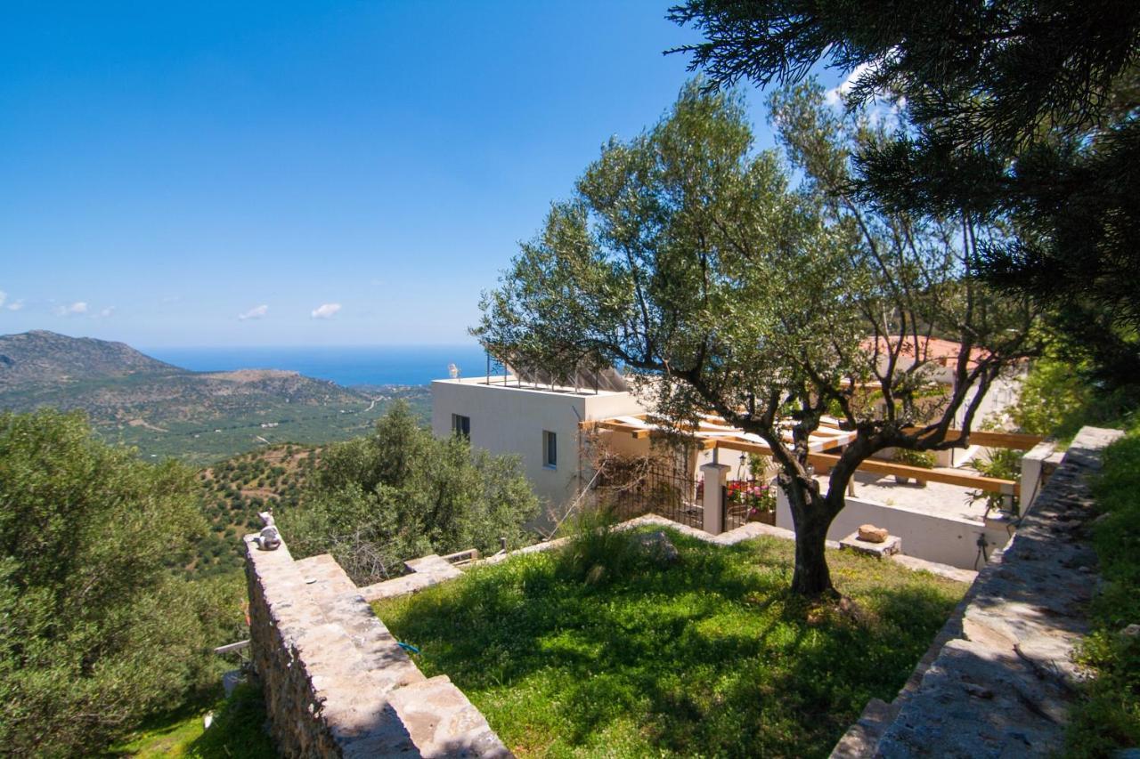 Villa Dio Petres Kroustas 外观 照片